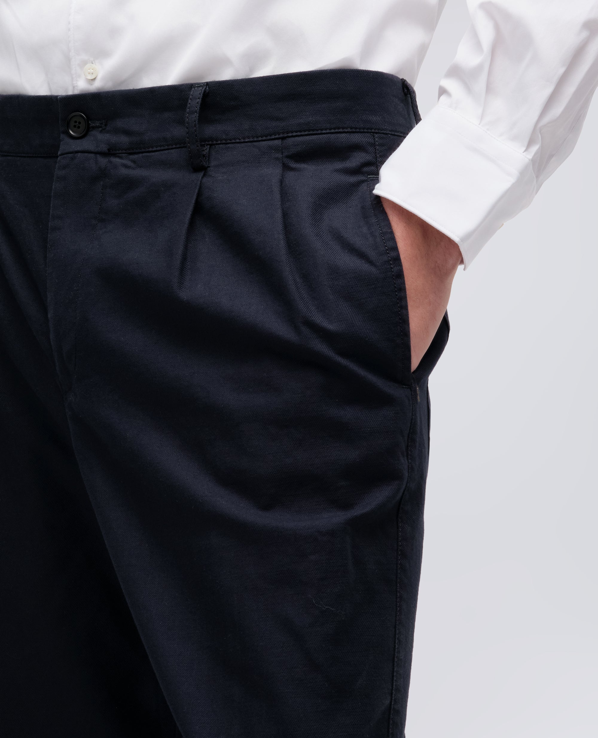 PANTALONE SLIM BANANA IN GABARDINA DI COTONE - BLU - ASPESI