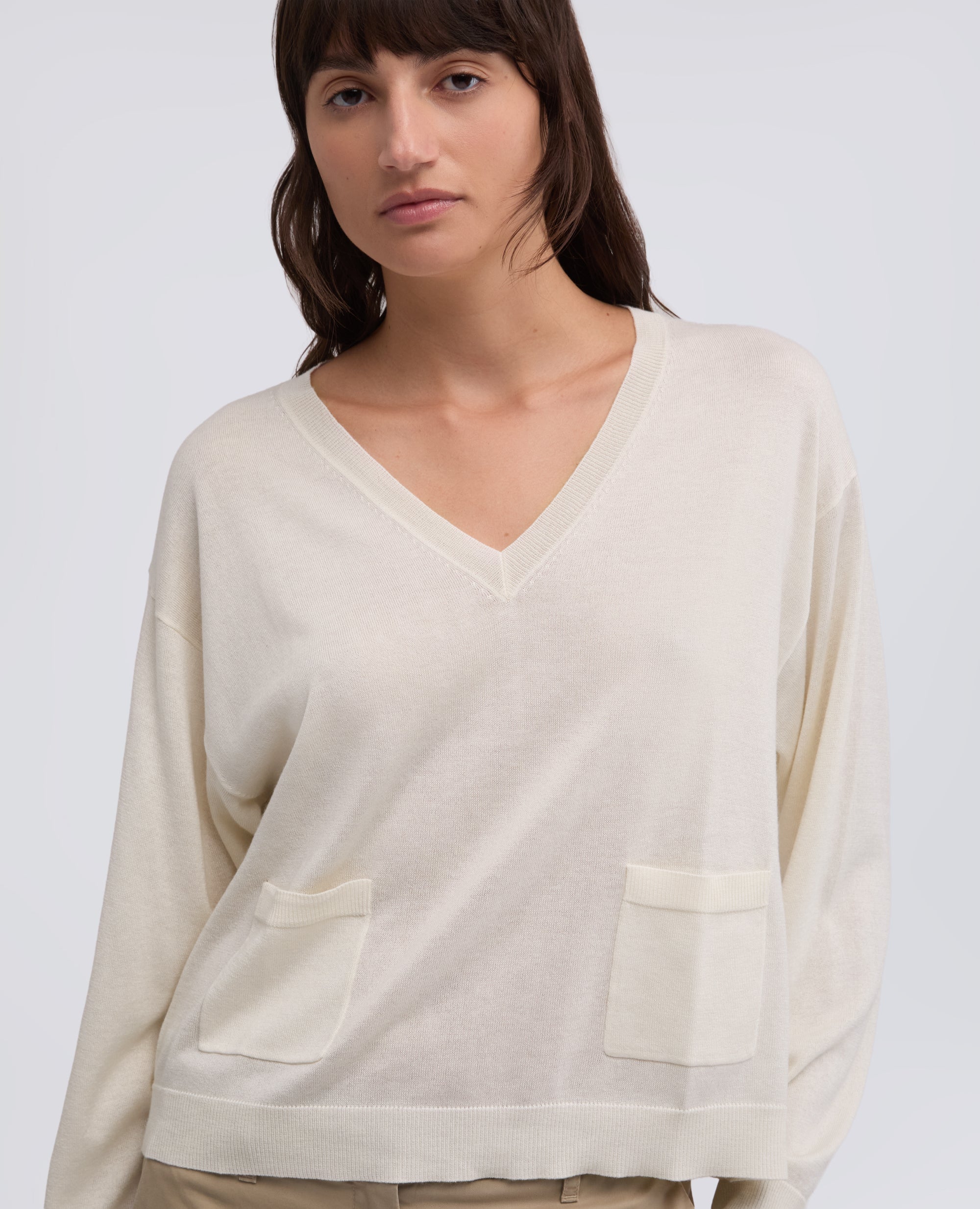 MAGLIA A MANICHE LUNGHE CON SCOLLO A -V- IN FILATO DI SETA, COTONE E CASHMERE - NATURALE - ASPESI