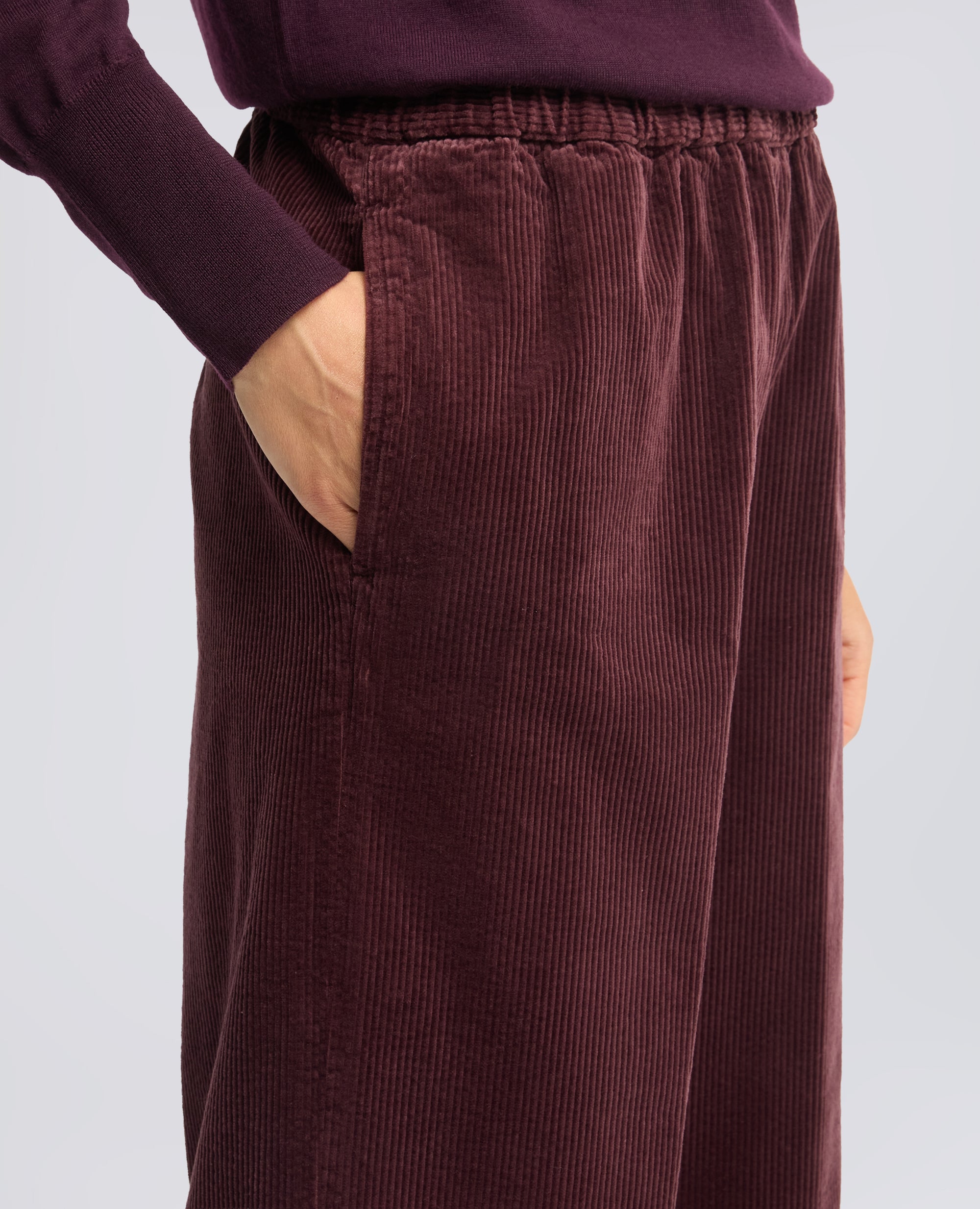 HOSE AUS CORDSAMT MIT GUMMIZUG - ROSSO - ASPESI