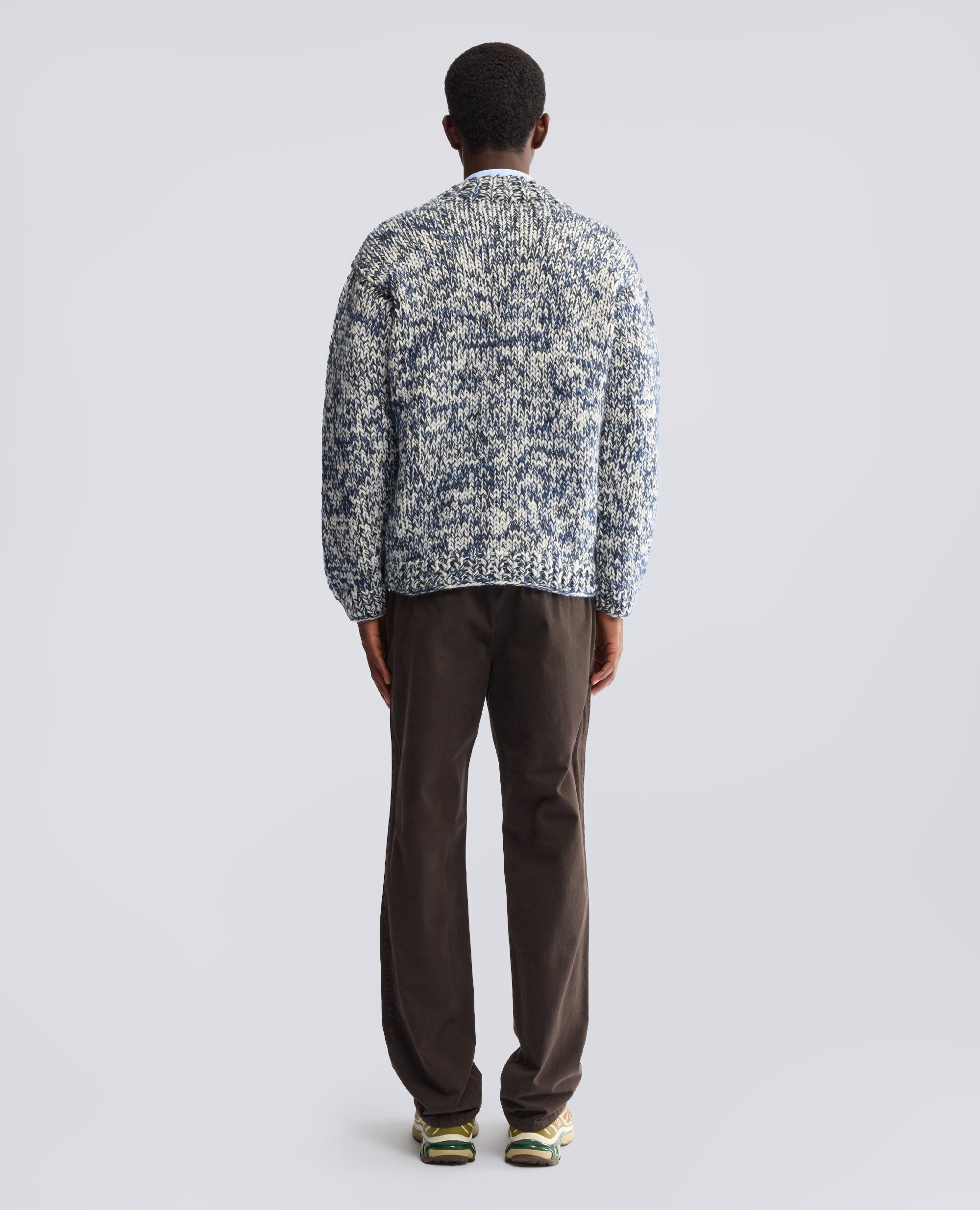 RUNDHALS-STRICKPULLOVER MIT HOHEM KRAGEN, HANDGEFERTIGT AUS SCHURWOLLE UND MOHAIR - MEHRFARBEN - ASPESI